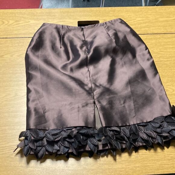 Novello-Bloom Brown Straight Dress Leaf Trimmed Skirt - Picture 3 of 9